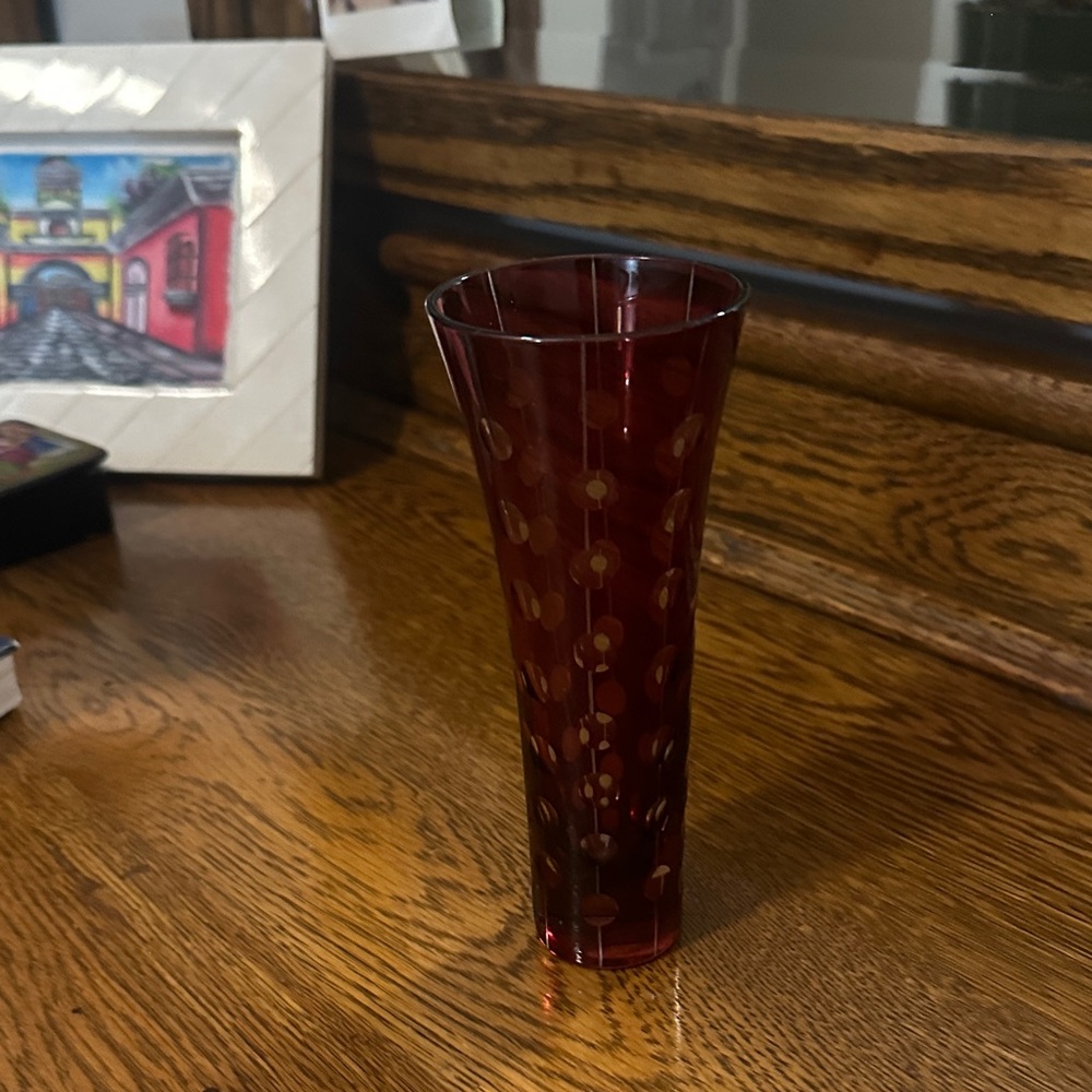 Elegant Ruby Vase with Gold Dots